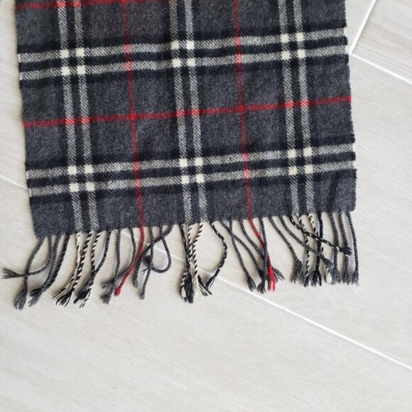 BURBERRY - Scarf - Picture 7 of 13